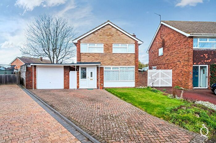 3 Bedroom Detached House For Sale In Crossways, Sittingbourne, Kent, ME10