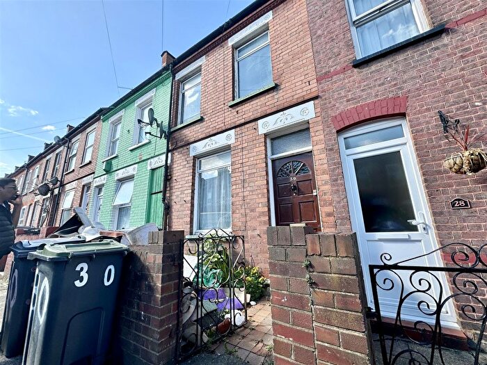 2 Bedroom Terraced House To Rent In Butlin Road, Luton, LU1