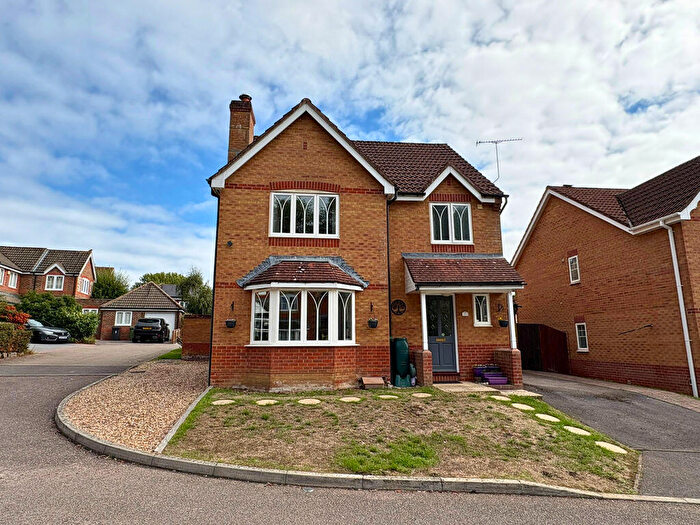 4 Bedroom Detached House For Sale In Violet Grove, Thatcham, RG18