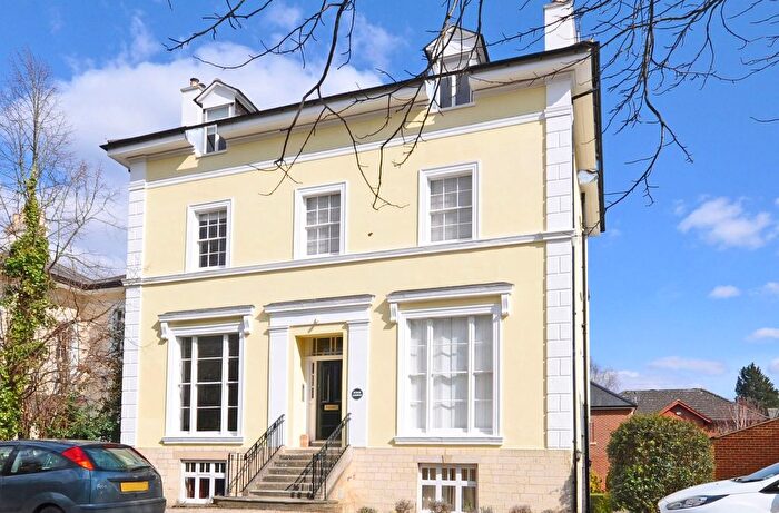1 Bedroom Flat To Rent In The Park, Cheltenham, GL50