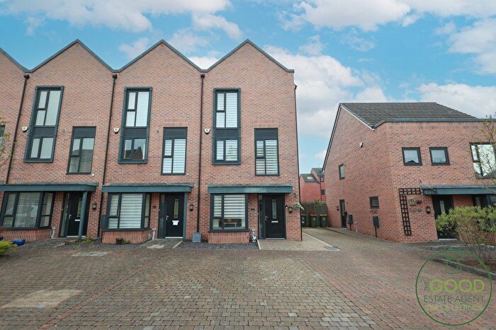 4 Bedroom Terraced House For Sale In Siskin Road, Preston, PR4