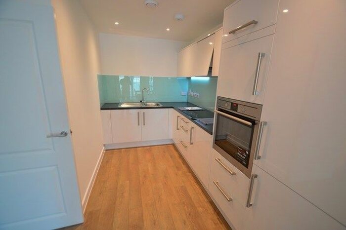 1 Bedroom Flat To Rent In Waterside Way, London, N17