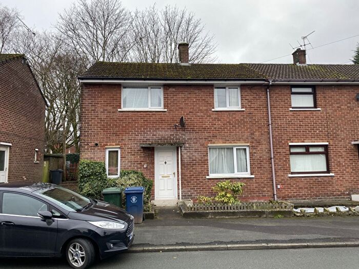 2 Bedroom Property For Sale In Oak Crescent, Skelmersdale, Lancashire, WN8