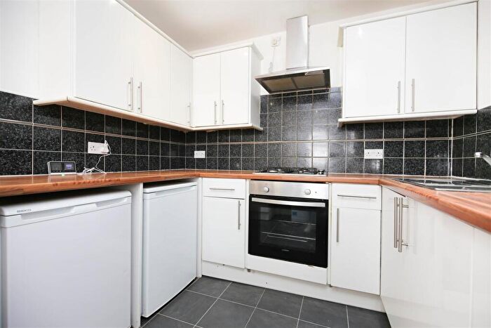 3 Bedroom Terraced House To Rent In Beaconsfield Street, Fenham, Newcastle Upon Tyne, NE4