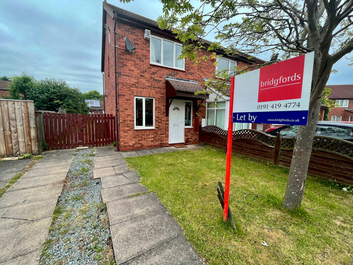 2 Bedroom House To Rent In Helvellyn Avenue, Lambton, NE38