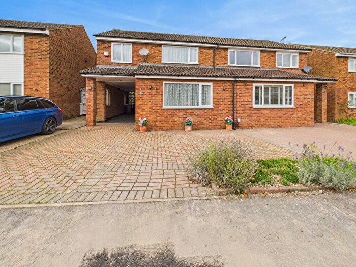 4 Bedroom Semi Detached House For Sale In Laxton Gardens, Baldock, SG7