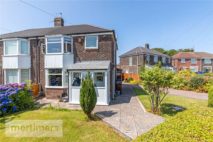 3 Bedroom Semi Detached House For Sale In Observatory Road, Blackburn, Lancashire, BB2