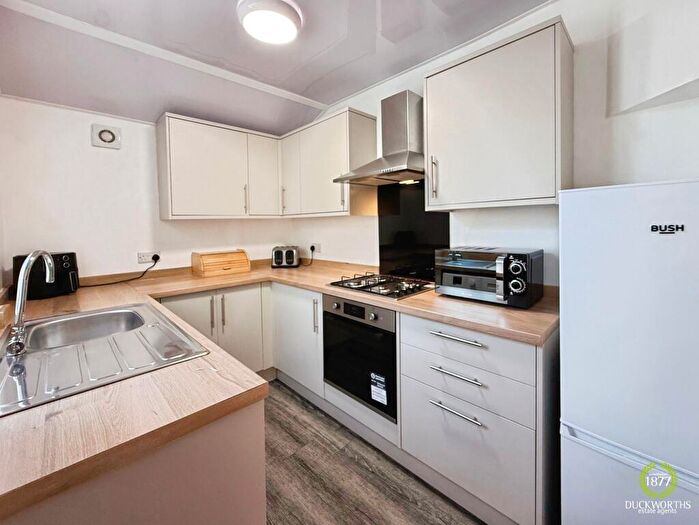 2 Bedroom Terraced House For Sale In Rosegrove Lane, Burnley, BB12