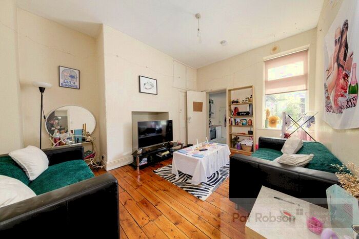 3 Bedroom Apartment To Rent In Simonside Terrace, Heaton, Newcastle Upon Tyne, NE6