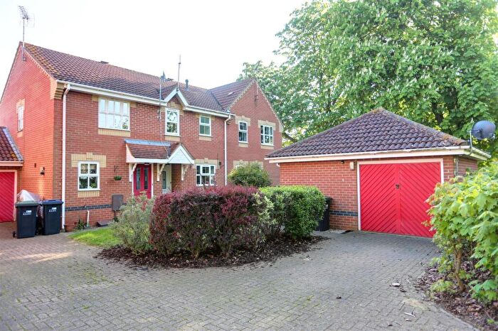 2 Bedroom Semi-Detached House To Rent In Fitzgerald Close, Ely, CB7