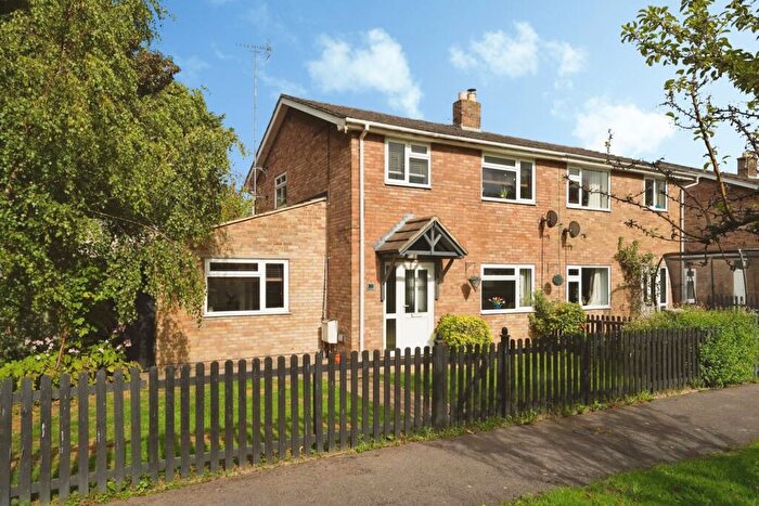 3 Bedroom Semi Detached House For Sale In Woodland Green, Upton St. Leonards, Gloucester, Gloucestershire, GL4
