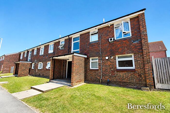 1 Bedroom Apartment To Rent In Hitchin Close, Harold Hill, RM3