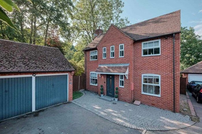 3 Bedroom Detached House To Rent In Primrose Lane, Solihull, B90