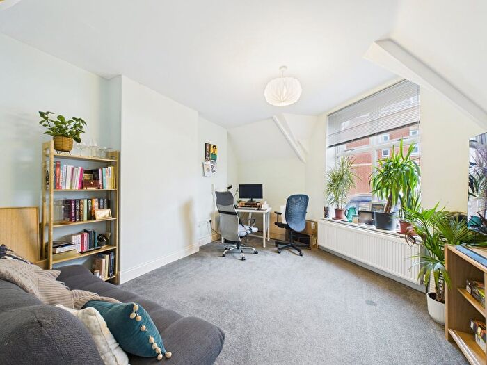 1 Bedroom Flat To Rent In Harborne Park Road, Birmingham, Birmingham, B17