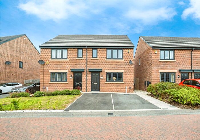 3 Bedroom Semi-Detached House For Sale In Violet Close, Rotherham, South Yorkshire, S63