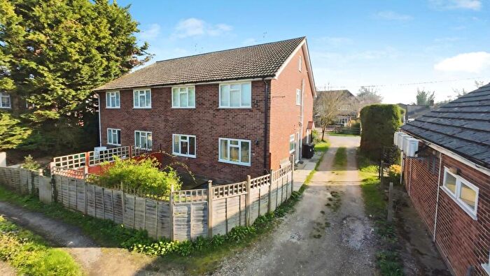 2 Bedroom Flat For Sale In Melbourne Avenue, Winnersh, Wokingham, RG41