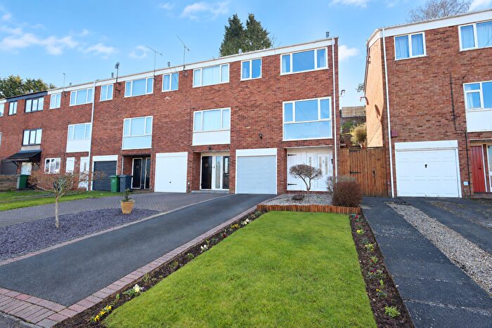 3 Bedroom End Of Terrace House For Sale In Stoney Lane, Kidderminster, DY10