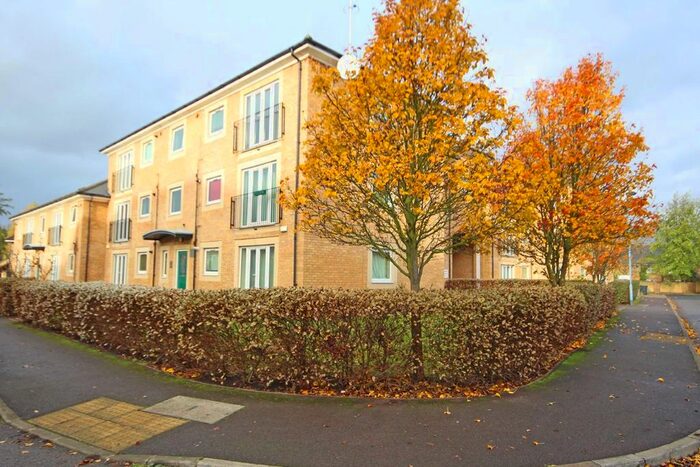 1 Bedroom Flat To Rent In White Lodge Close, Isleworth TW7