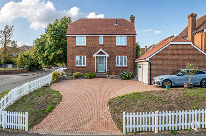 4 Bedroom Detached House For Sale In Grandsire Gardens, Hoo, Rochester, Kent, ME3