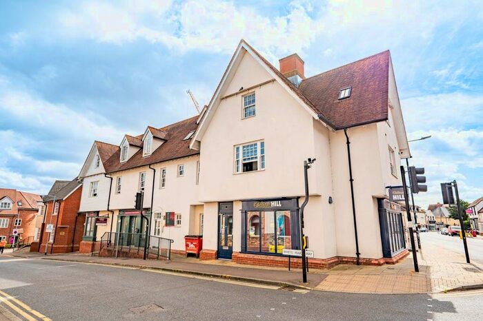 2 Bedroom Flat To Rent In White Hart Way, Dunmow, CM6