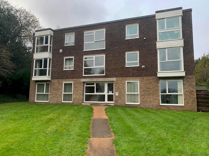 2 Bedroom Flat To Rent In Dell Court, Lowestoft, NR33
