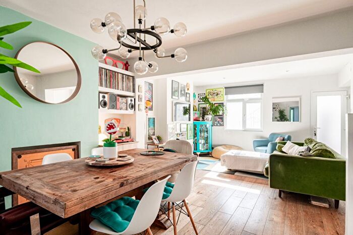 4 Bedroom Terraced House For Sale In Livingstone Road, Hove, BN3