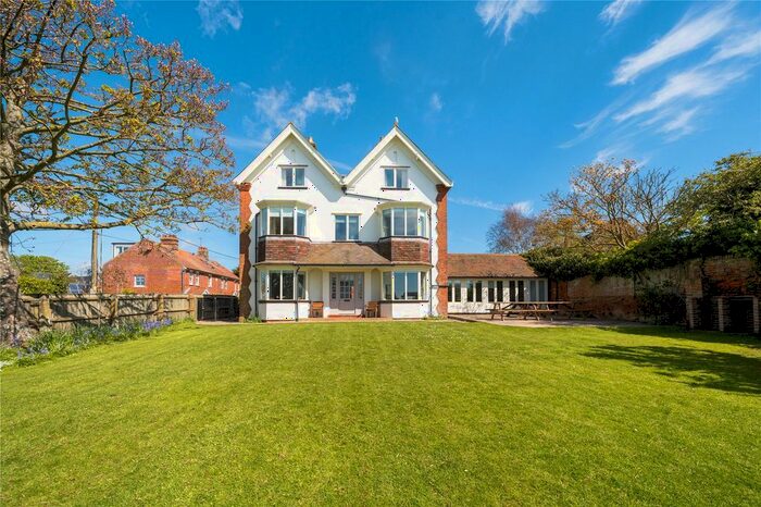 7 Bedroom Detached House For Sale In Park Road, Aldeburgh, Suffolk, IP15