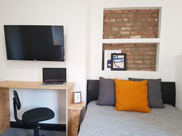 1 Bedroom Flat To Rent In Flat, The Rayner Building, - Portland Street, LN5