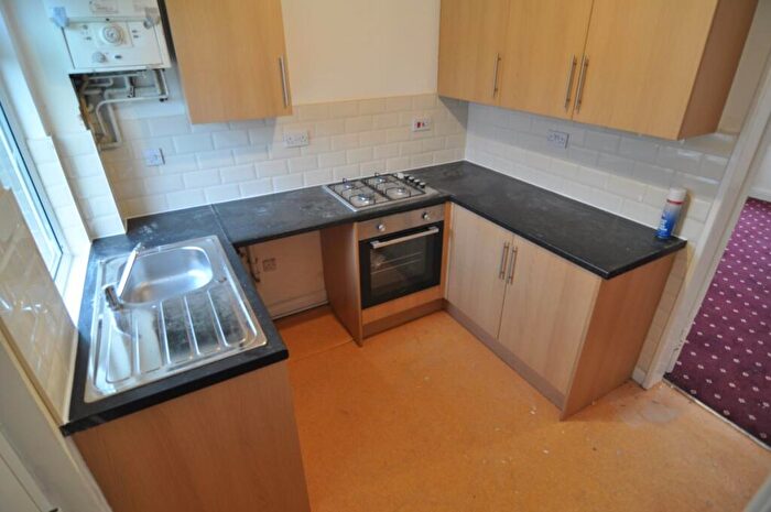 2 Bedroom House To Rent In College Terrace, Darfield, S73