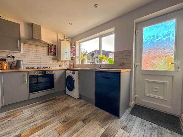 2 Bedroom Semi-Detached House For Sale In Regency Close, Weddington, CV10
