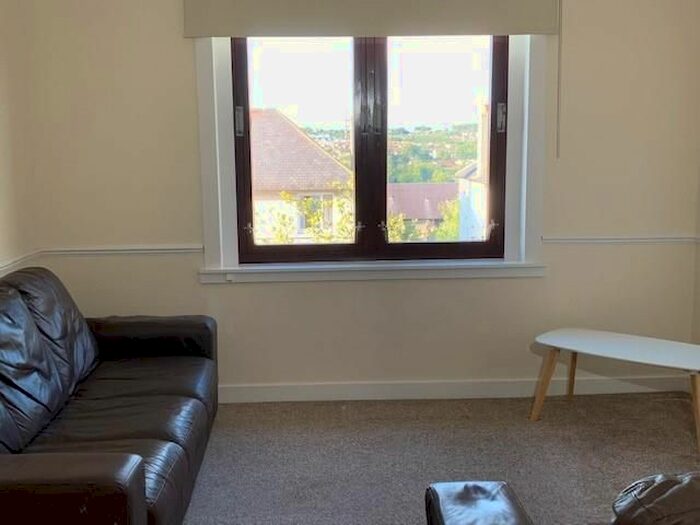 2 Bedroom Flat To Rent In Clifton Road, Woodside, Aberdeen, AB24