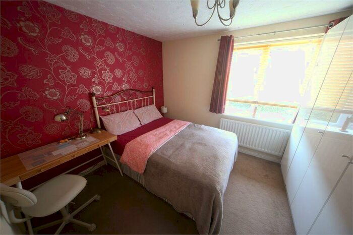 2 Bedroom Apartment To Rent In Grasholm Way, Slough, Berkshire, SL3