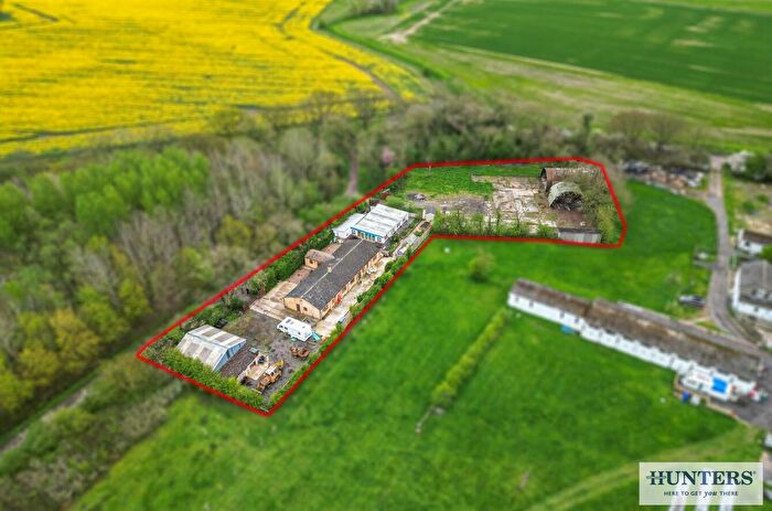 4 Bedroom Detached Bungalow For Sale In Clay Lane, Breighton, Selby, YO8