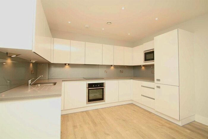 1 Bedroom Flat To Rent In East Acton Lane, London, W3