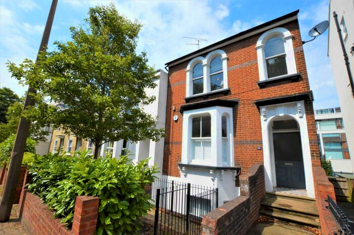 1 Bedroom Flat To Rent In Alma Road, St Albans, AL1