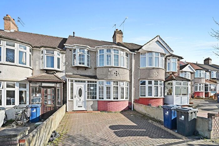 3 Bedroom Terraced House For Sale In Oldfield Lane South, Greenford, UB6