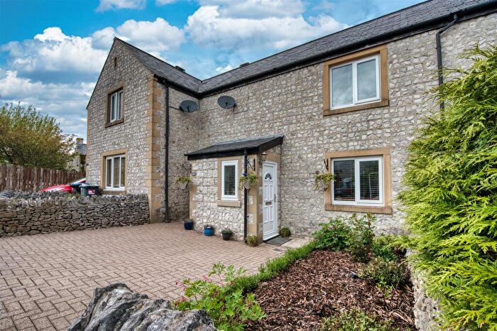 2 Bedroom Terraced House For Sale In Highfield Drive, Bakewell, DE45