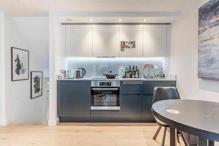 1 Bedroom Flat To Rent In Radnor Walk, Chelsea, London, SW3