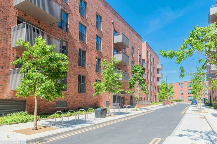 2 Bedroom Flat To Rent In Explorer Way, Mill Hill, NW7