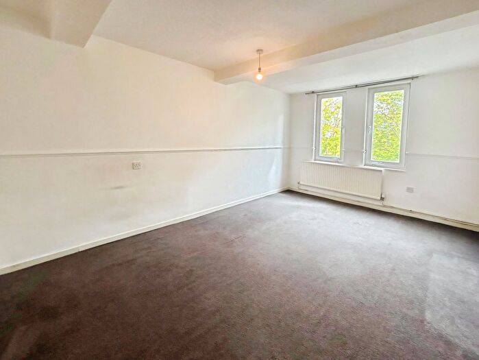 2 Bedroom Flat To Rent In Bushfield Court, Peterborough, PE2