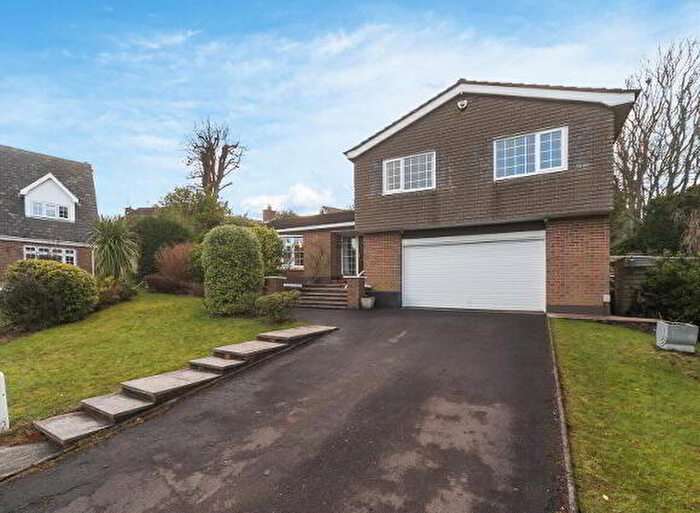 4 Bedroom Detached House For Sale In Deramore Park South, Belfast, BT9