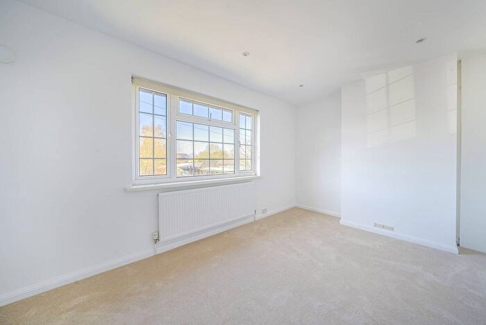 3 Bedroom Property To Rent In Windham Road, Richmond, TW9