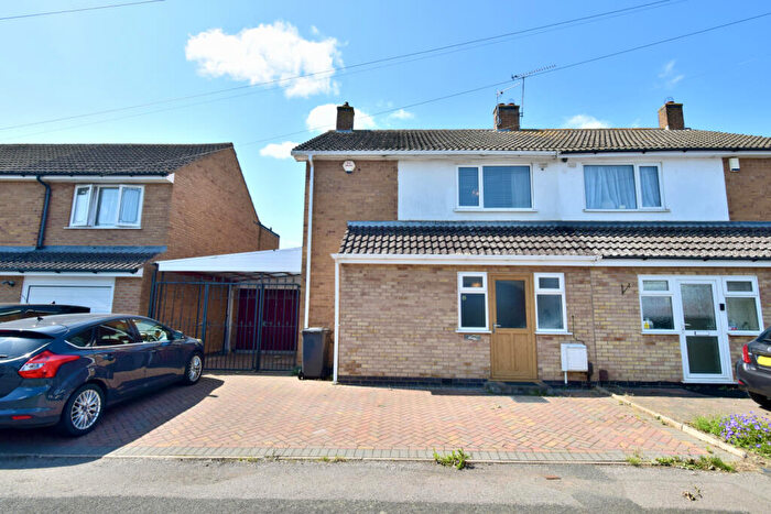 3 Bedroom Semi-Detached House For Sale In Barnstaple Road, Evington, Leicester, LE5