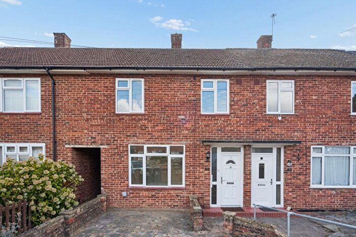 2 Bedroom Terraced House For Sale In Newquay Gardens, South Oxhey, Watford, WD19
