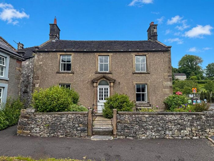 3 Bedroom Detached House For Sale In Market Place, Hartington, Buxton, SK17