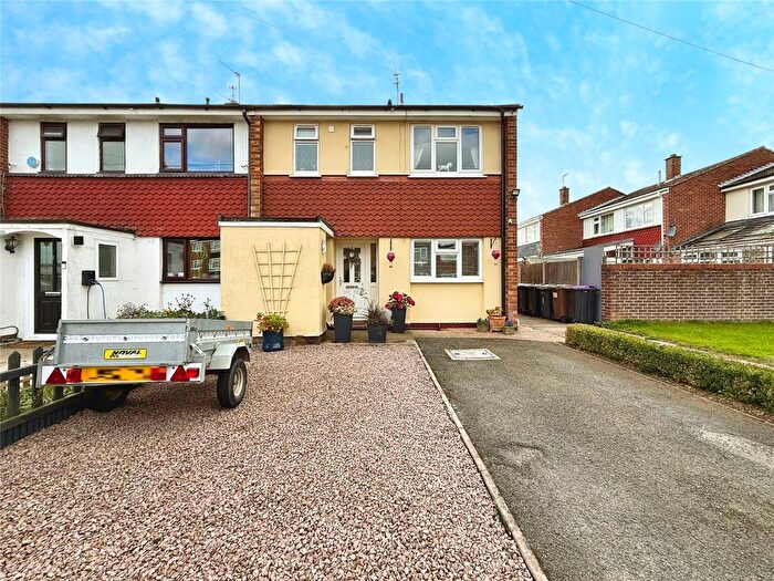 3 Bedroom Semi-detached House For Sale In Hutson Drive, North Hykeham, Lincoln, Lincolnshire, LN6