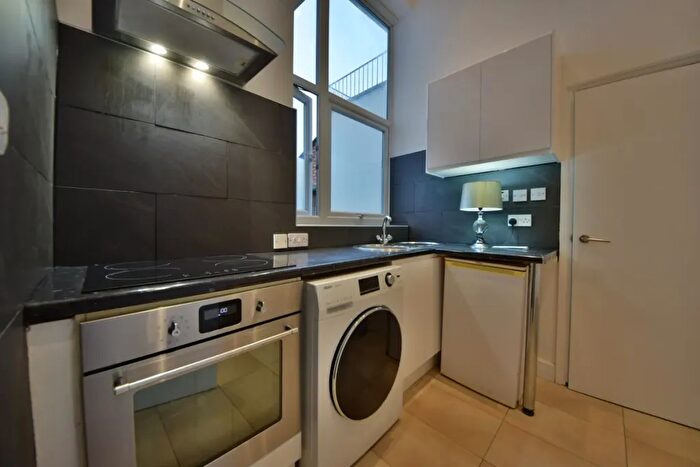 Studio To Rent In Junction Road, London, N19