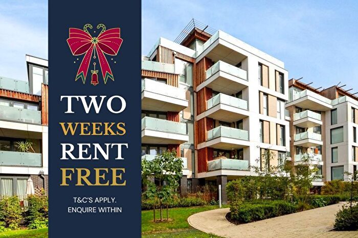 3 Bedroom Flat To Rent In Elder House, Quebec Way, SE16