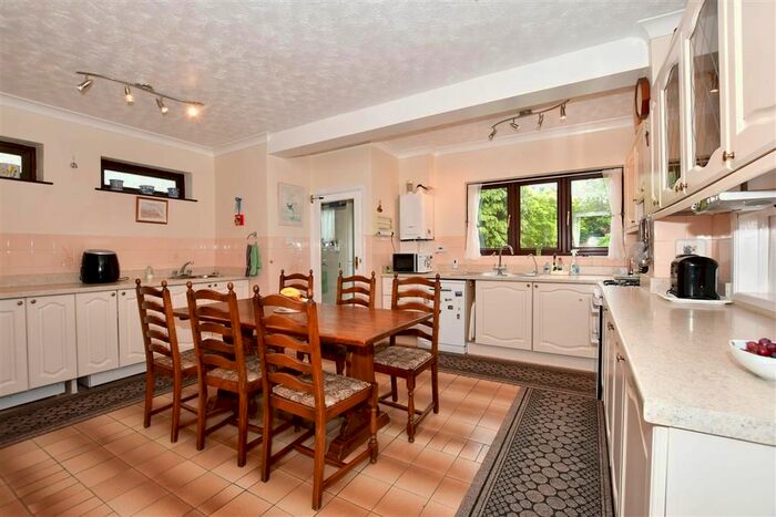 5 Bedroom Detached House For Sale In Danson Road, Bexleyheath, Kent, DA6