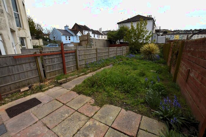 1 Bedroom Flat To Rent In Mount Pleasant Road, Hastings, TN34